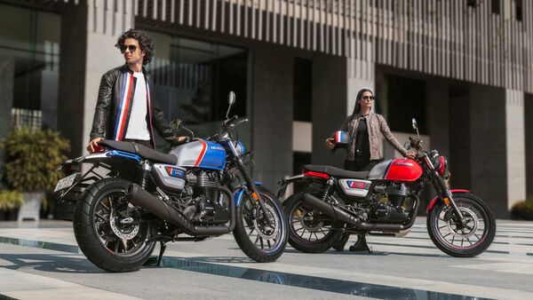 A look at Honda CB350RS Hue Edition. Honda CB350RS