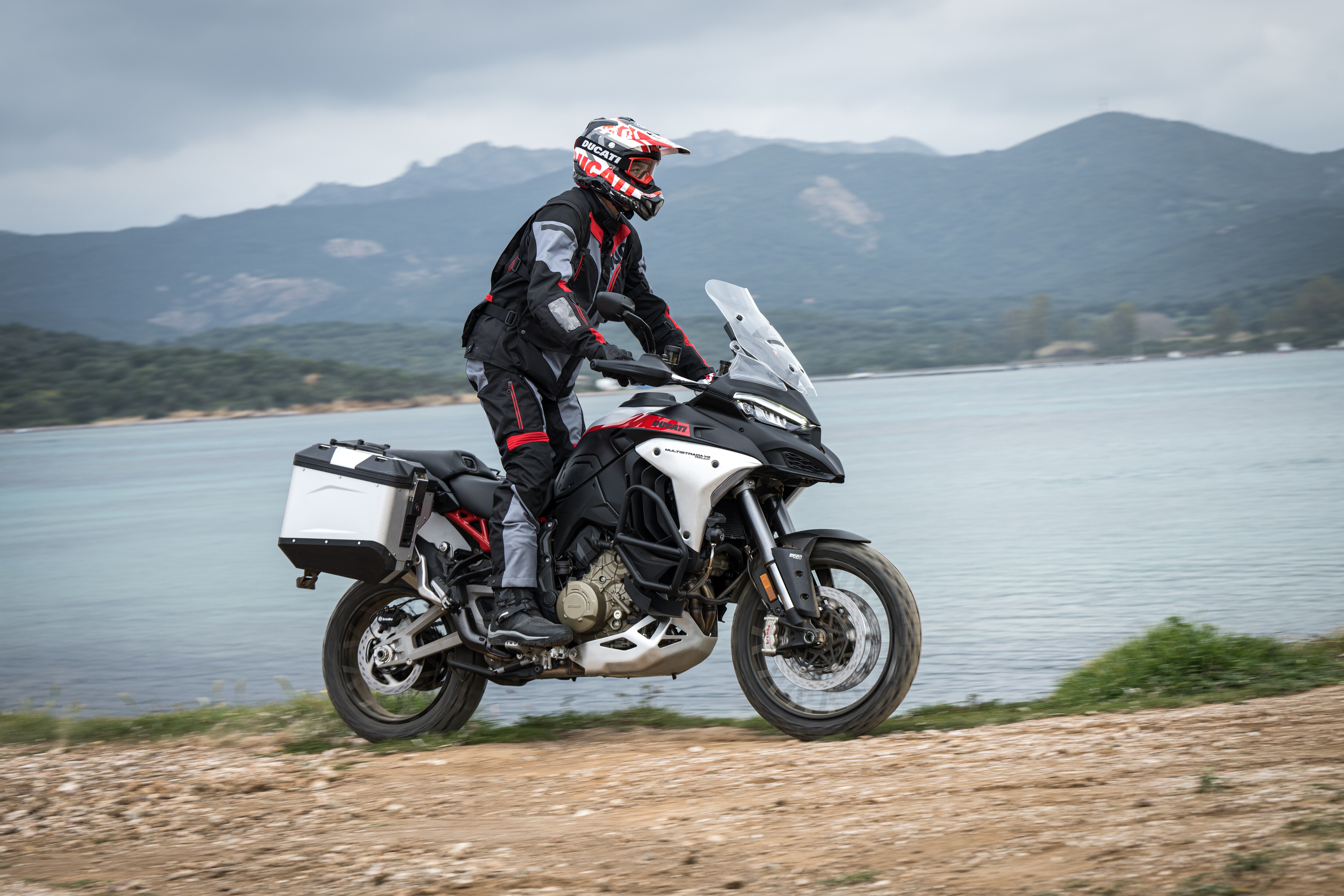 The new Multistrada V4 Rally gets the Ducati Skyhook Suspension EVO and a rear Cantilever suspension with full adjustability 2024 Ducati Multistrada V4 Rally