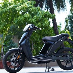 Taiwan-based multinational technology corporation Acer has launched its maiden electric scooter in the Indian market, priced at ₹1 lakh (ex-showroom). This marks the brand's foray into electric vehicles in the country. The e-scooter has been launched in partnership with Indian electric mobility platform eBikeGo, which is responsible for designing and manufacturing of the vehicle here.