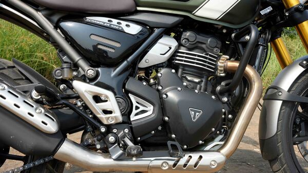 The engine on the Scrambler 400 X is the same one as the Speed 400. It is a 398.15 cc, single-cylinder unit that is liquid-cooled. It produces the same 39.5 bhp and 37.5 Nm. Triumph has retuned the engine to have more engine braking to help reduce the speed while riding on the trails. The gearbox on the Scrambler 400 X is the same 6-speed unit. It is slick shifting and the clutch action is also very light. The engine on the Scrambler 400 X is the same one as the Speed 400. It is a 398.15 cc, single-cylinder unit that is liquid-cooled. It produces the same 39.5 bhp and 37.5 Nm. Triumph has retuned the engine to have more engine braking to help reduce the speed while riding on the trails. The gearbox on the Scrambler 400 X is the same 6-speed unit. It is slick shifting and the clutch action is also very light.