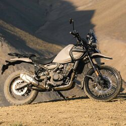 Royal Enfield has also updated the switchgear of the motorcycle. From the images, it seems like it should be of better quality. The new digital instrument cluster is also expected to show a lot of vital information to the rider.