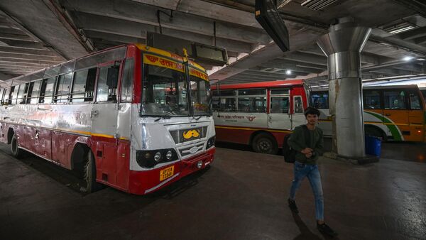 Delhi diesel bus