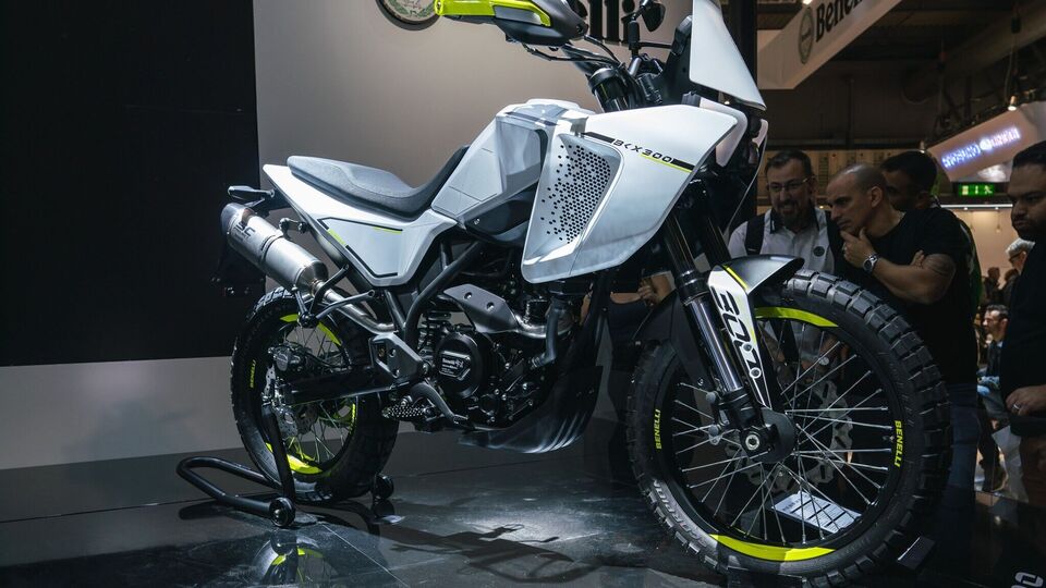 Benelli BKX 300