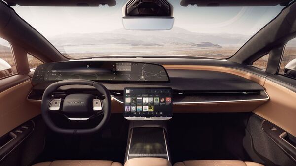 The interior of the Lucid Gravity is dominated by this large curved 34-inch touchscreen display which offers both infotainment and driver-related information. Lucid Gravity interior