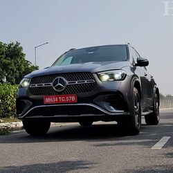 Mercedes Benz has launched the 2023 GLE SUV in India at a starting price of  ₹96.4 lakh (ex-showroom). The price goes up to  ₹1.15 crore (ex-showroom) for the top-end diesel variant. In its new avatar, the 2023 GLE comes with subtle changes in design and features. 