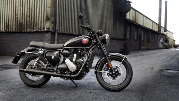 BSA Gold Star Shadow Black