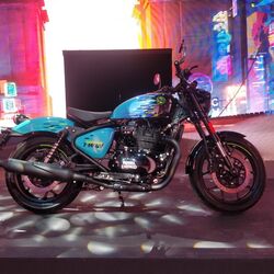Royal Enfield has taken the wraps off the all-new Shotgun 650 at Motoverse 2023. The custom-made bike will be available to only 25 buyers who will be selected at the ongoing event.