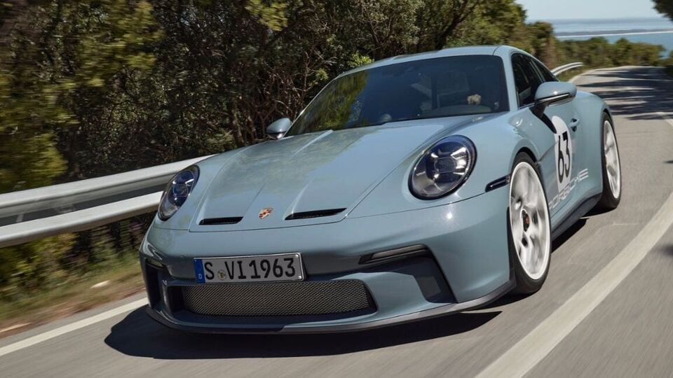 Porsche 911 ST