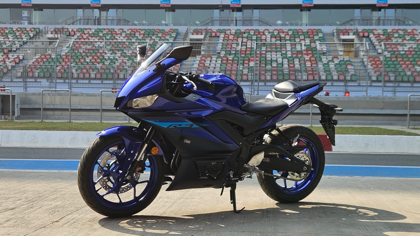 Yamaha R3 2024 Price Mileage Colour Images Review HT Auto