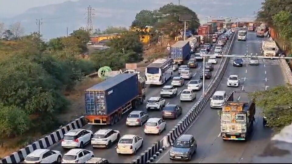Mumbai Pune Expressway