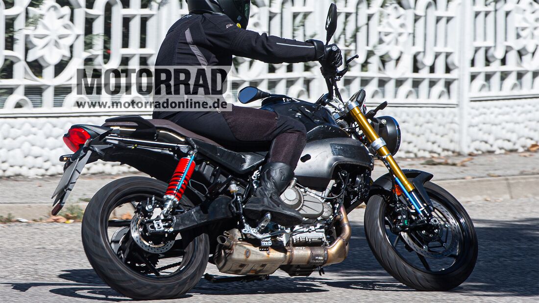 Aprilia RS 457based Tuono 457 spotted testing in Europe. To be made in