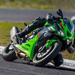 In Pics: 2022 Kawasaki Ninja ZX-6R arrives in fresh colours | HT Auto