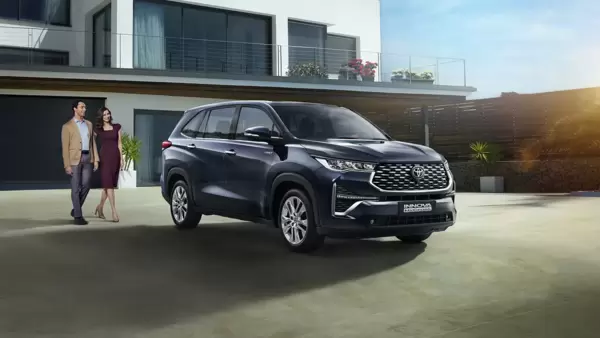 https://www.mobilemasala.com/auto-news/Toyota-Innova-Hycross-prices-hiked-by-up-to-42000-for-the-new-year-i202910