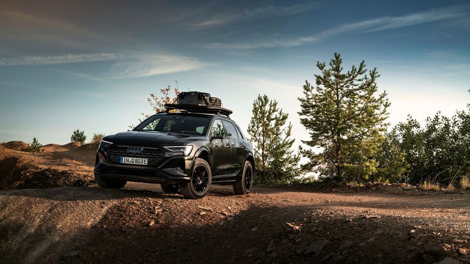 Audi Q8 e-tron Dakar Edition