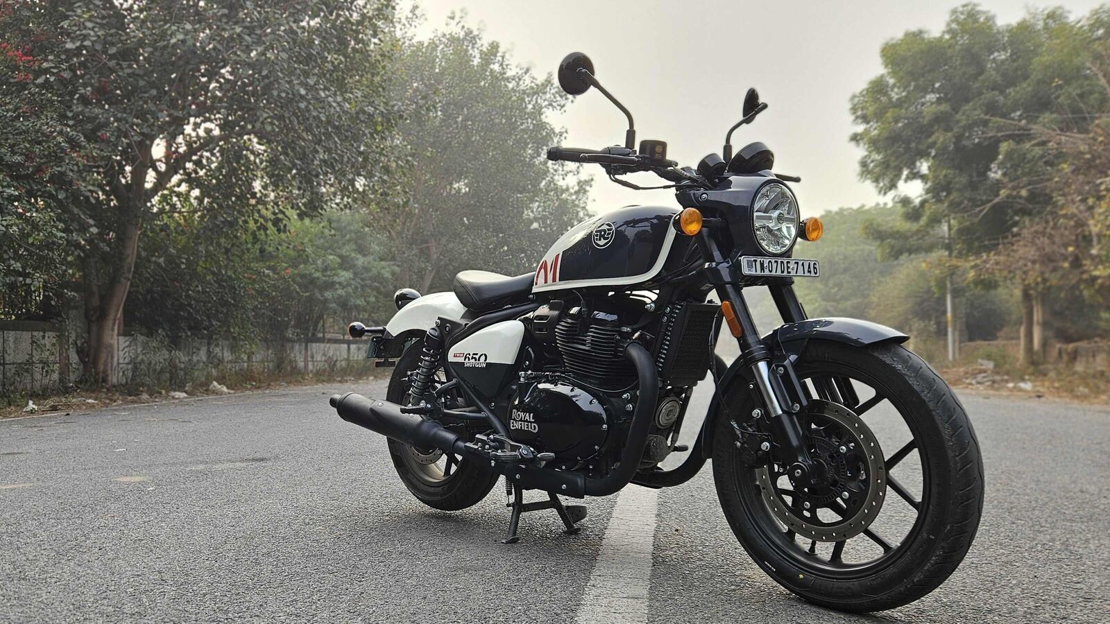 Royal Enfield Shotgun 650 On-Road price, Features, Mileage Reviews