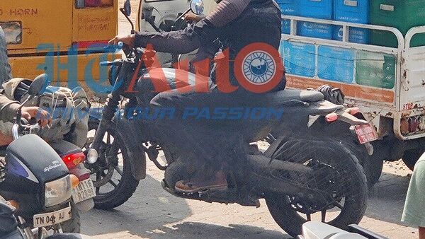 The Hunter 450 will get the same 450 cc engine as the Himalayan 450 Royal Enfield Hunter 450