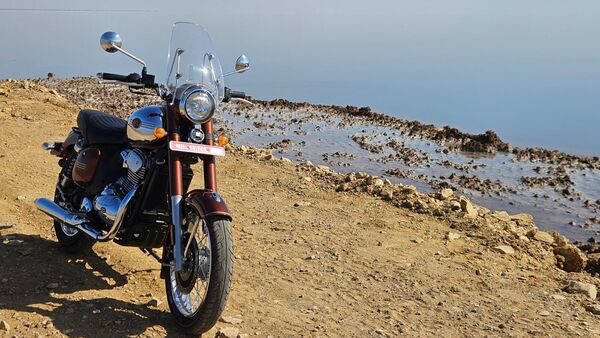 https://www.mobilemasala.com/auto-news/In-pics-Jawa-350-is-the-latest-rival-to-Royal-Enfield-Classic-350-i209105