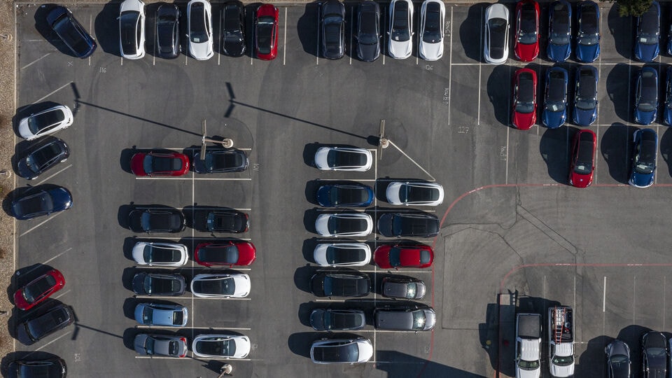 Online retail in automotive space