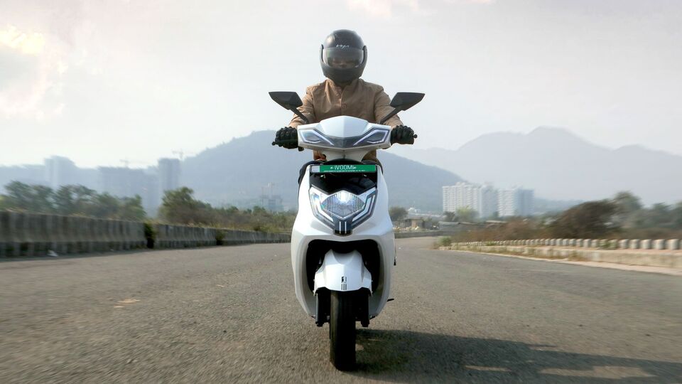 iVoomi S1 electric scooter