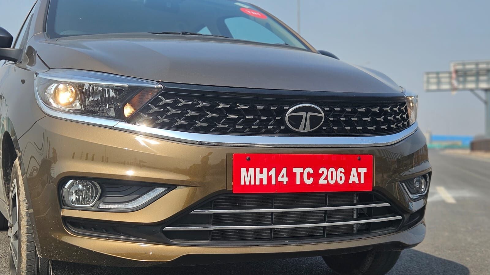 TIGORA TIG改 700×28c 3×8s 宮城県 手渡し限定 TIGORA ティゴラ 一台二役 アップライト リカンベント フィットネス