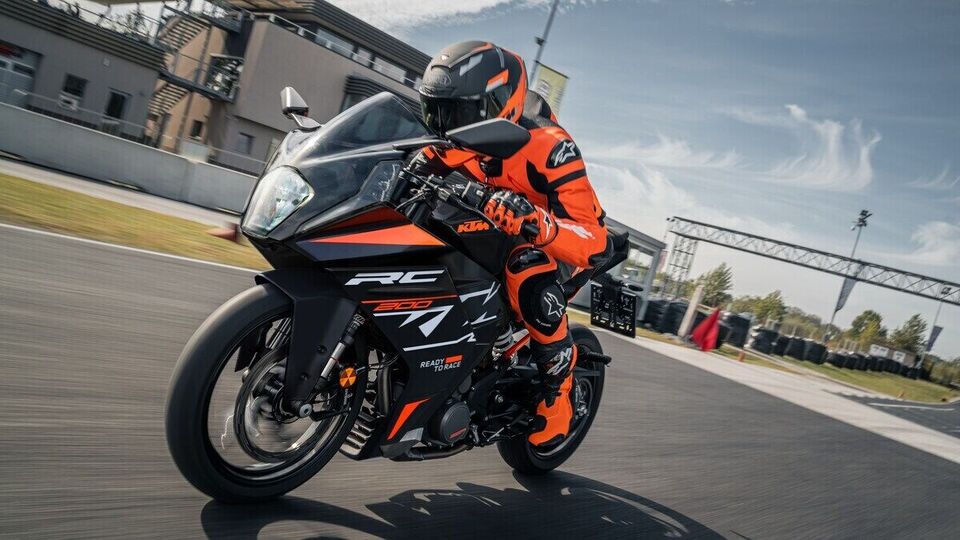 2024 KTM RC 200