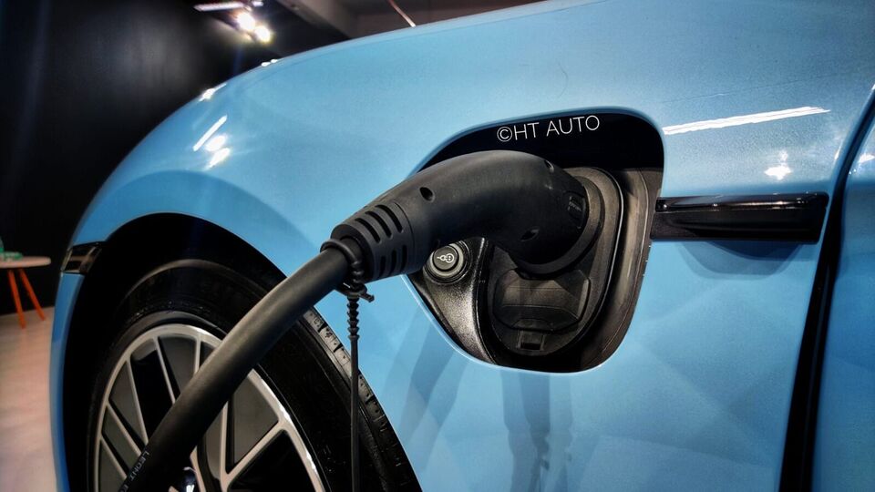 Electric vehicle