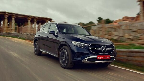 https://www.mobilemasala.com/auto-news/Mercedes-Benz-GLC-gets-a-plug-in-variant-with-308-bhp-power-217-kmph-top-speed-i225654