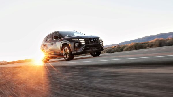 https://www.mobilemasala.com/auto-news/In-pics-2025-Hyundai-Tucson-breaks-cover-at-New-York-Auto-Show-i228280