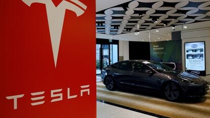 Where can you buy a Tesla car in India? EV giant starts hunt for showroom  site | HT Auto