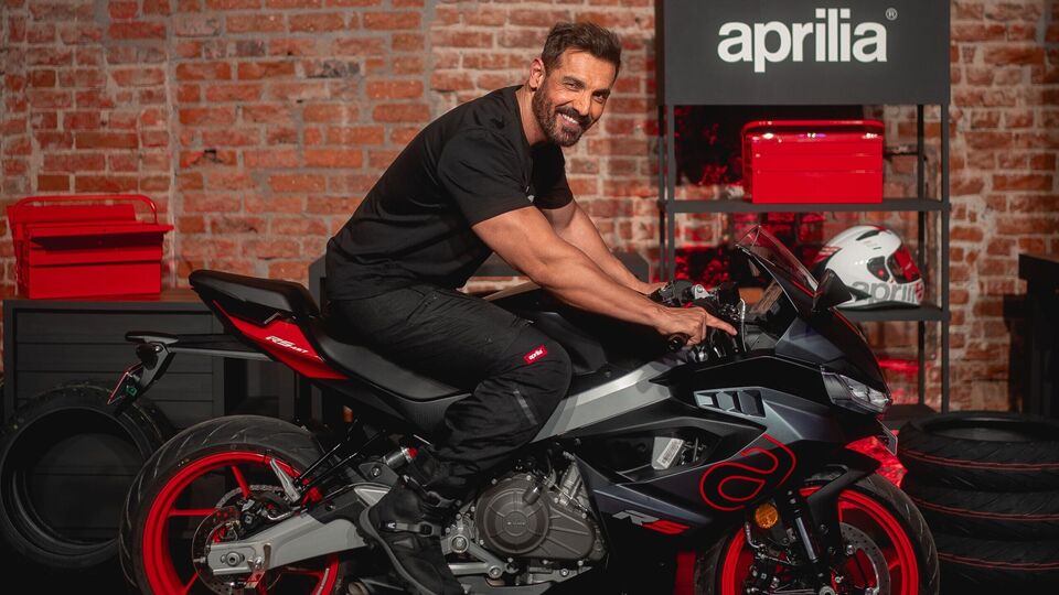 2024 Aprilia RSV4 John Abraham