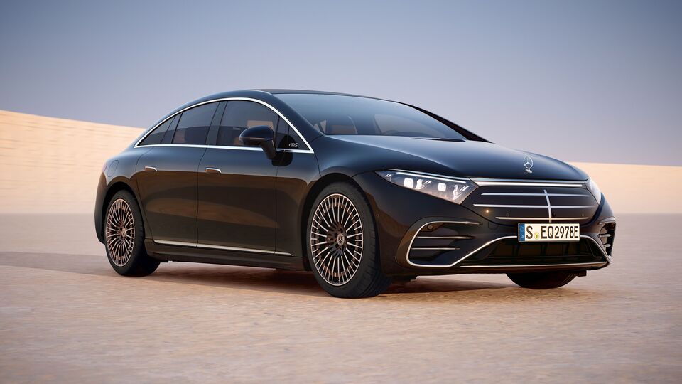 Mercedes EQS 8