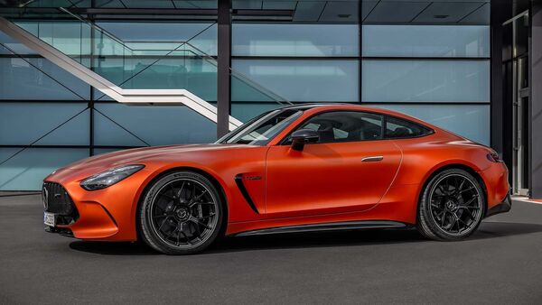 https://www.mobilemasala.com/auto-news/Mercedes-AMG-GT63-S-E-Performance-Coupe-offers-14-km-of-pure-electric-range-i256759