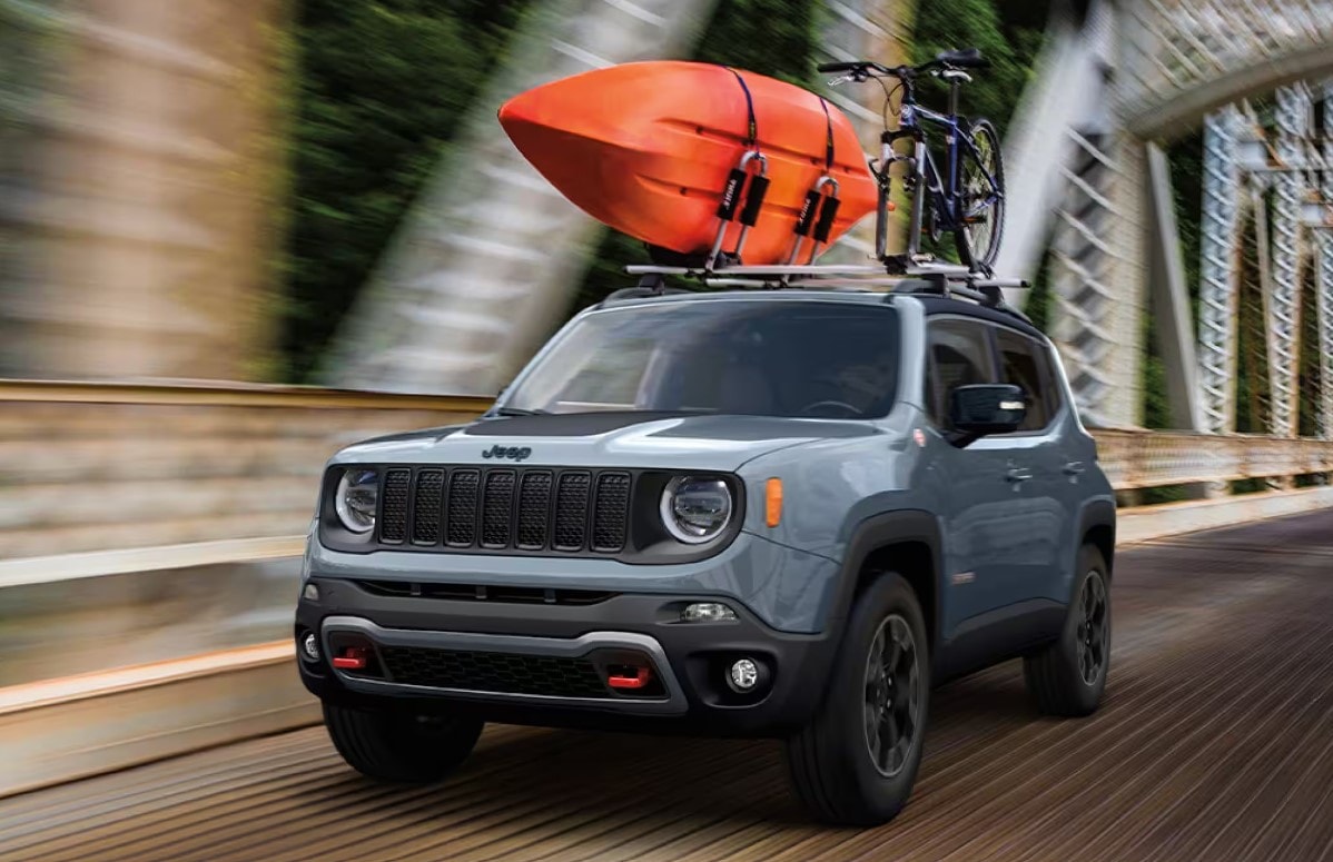Jeep Renegade sold in several foreign markets has smaller exterior proportions than the Jeep Compass.