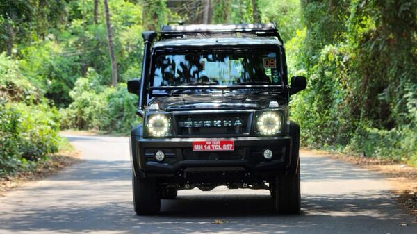 The Gurkha has a 2.6-litre diesel engine at its core and it comes mated to a five-speed manual gearbox. Performance figures have improved with 138 bhp and 320 Nm on offer. There is, however, no petrol motor or automatic gearbox.