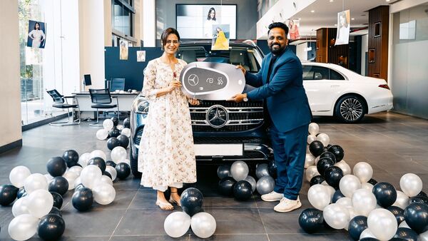 Actress Mona Singh brings home Mercedes-Benz GLE luxury SUV worth ₹1 crore