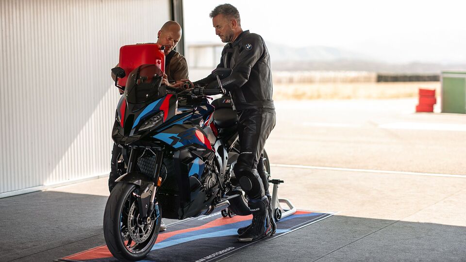 BMW M 1000 XR