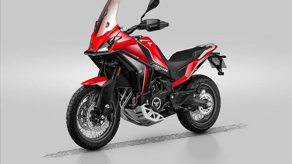 check out this 650 cc adventure tourer that just got a price cut of <span class='webrupee'>₹</span>1.31 lakh