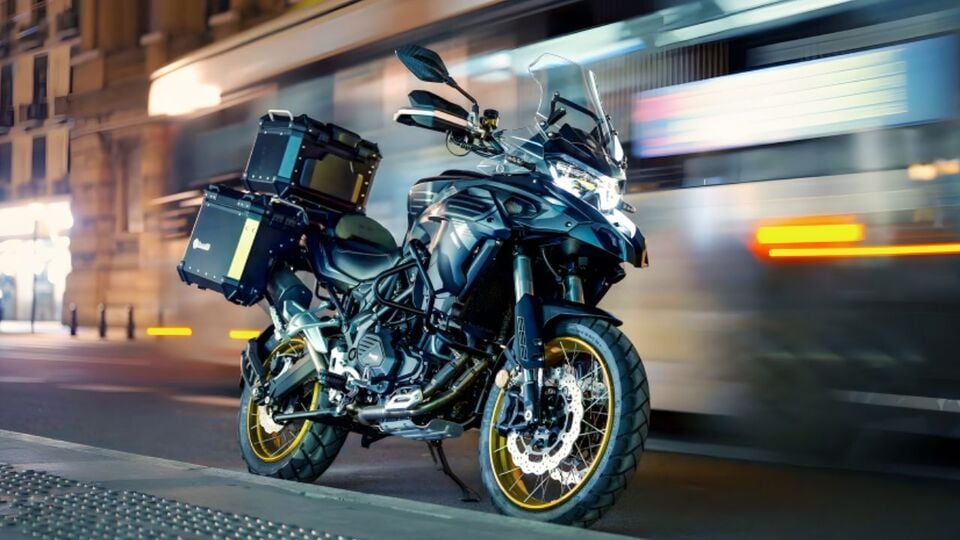 Benelli TRK 552X