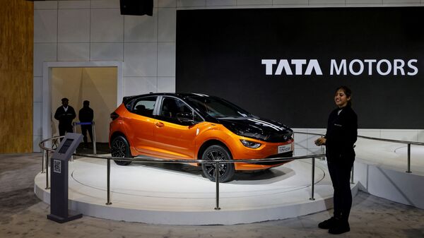 https://www.mobilemasala.com/auto-news/2024-Tata-Altroz-Racer-teased-comes-as-sporty-tech-packed-hot-hatch-i268305