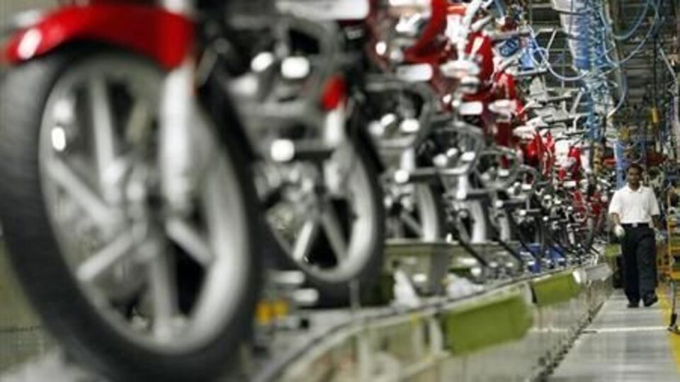 bajaj auto