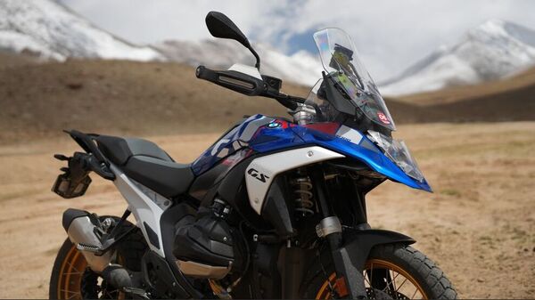 The design of the R 1300 GS is a lot more compact than the R 1250 GS. BMW R 1300 GS