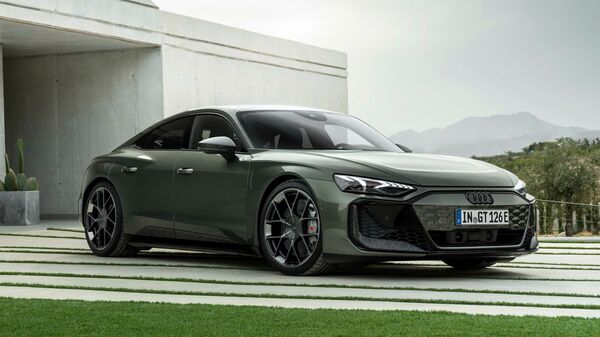 2025 Audi RS E-Tron GT Performance