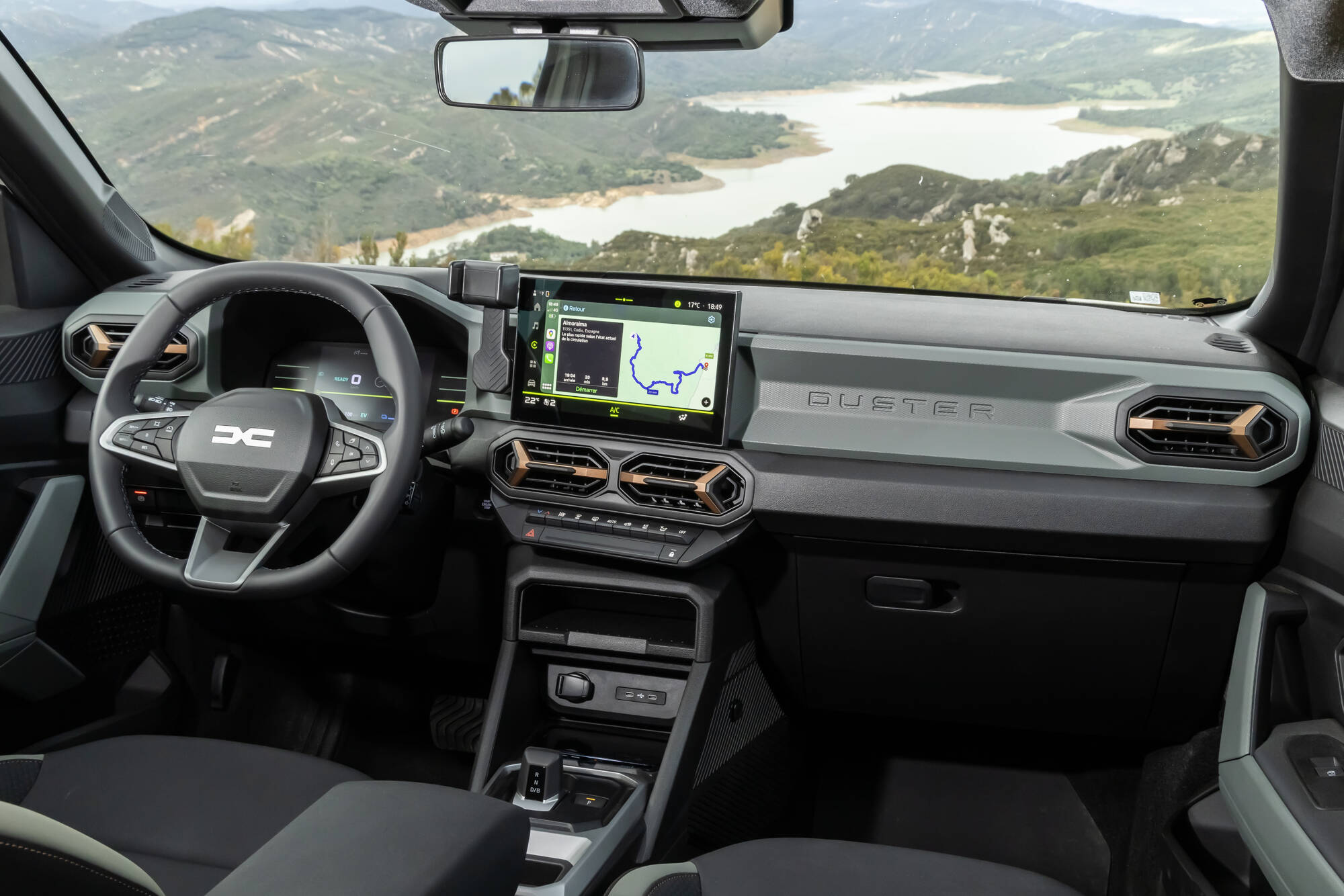 The new Renault Duster comes with a freshly updated interior and reflects the utilitarian theme that has followed the model since its debut. Renault Duster