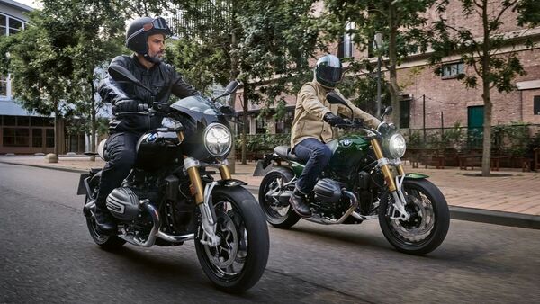There are a few optional packages that the customers can choose from for the R 12 and R 12 nineT. BMW R 12 nineT BMW R 12