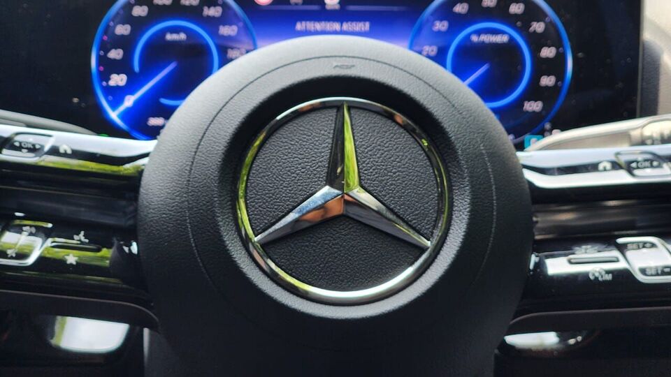 Mercedes-Benz EQA