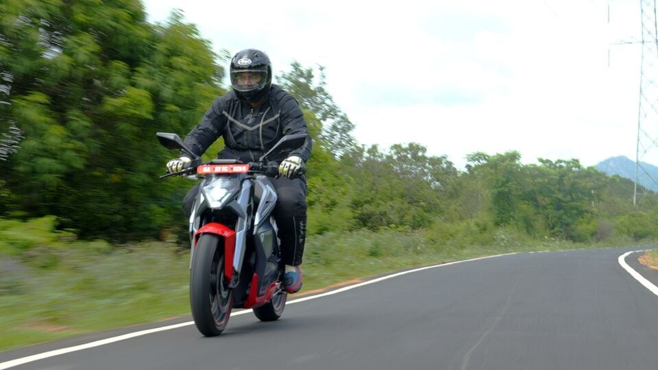 2024 Ultraviolette F77 Mach 2 Review