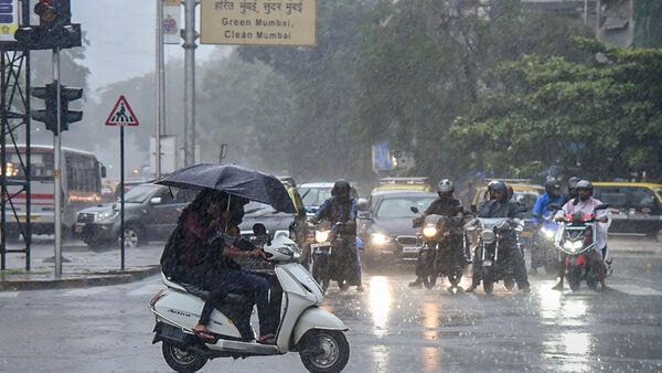 Mumbai rains: Tips to drive through flooded roads