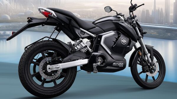 Revolt RV400 electric bike gets finance offers for July. Check what s special HT Auto