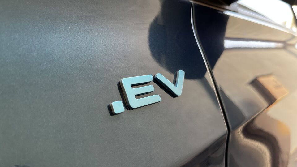 EV