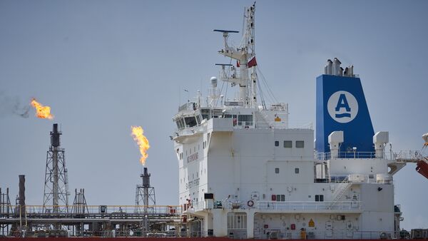 Oil tanker